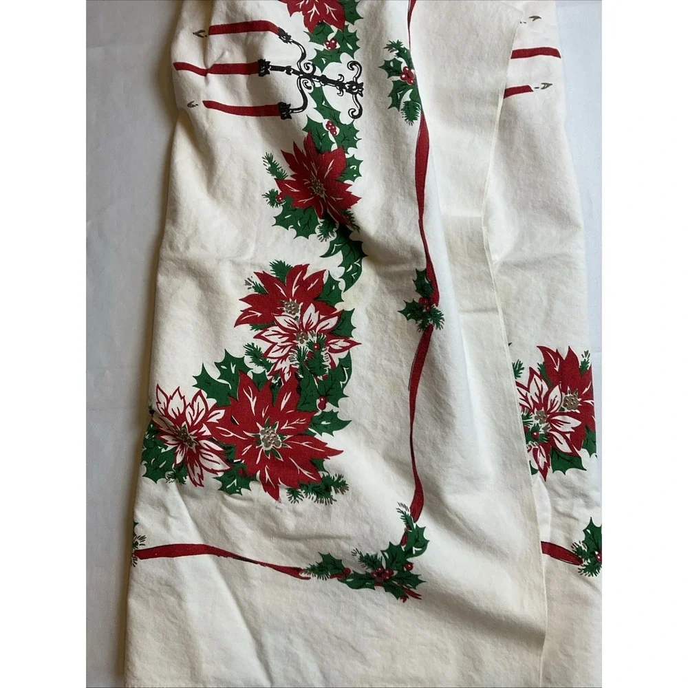 Vintage 100% Cotton Christmas Tablecloth Poinsettia Holly 62 X 48 Retro Holiday